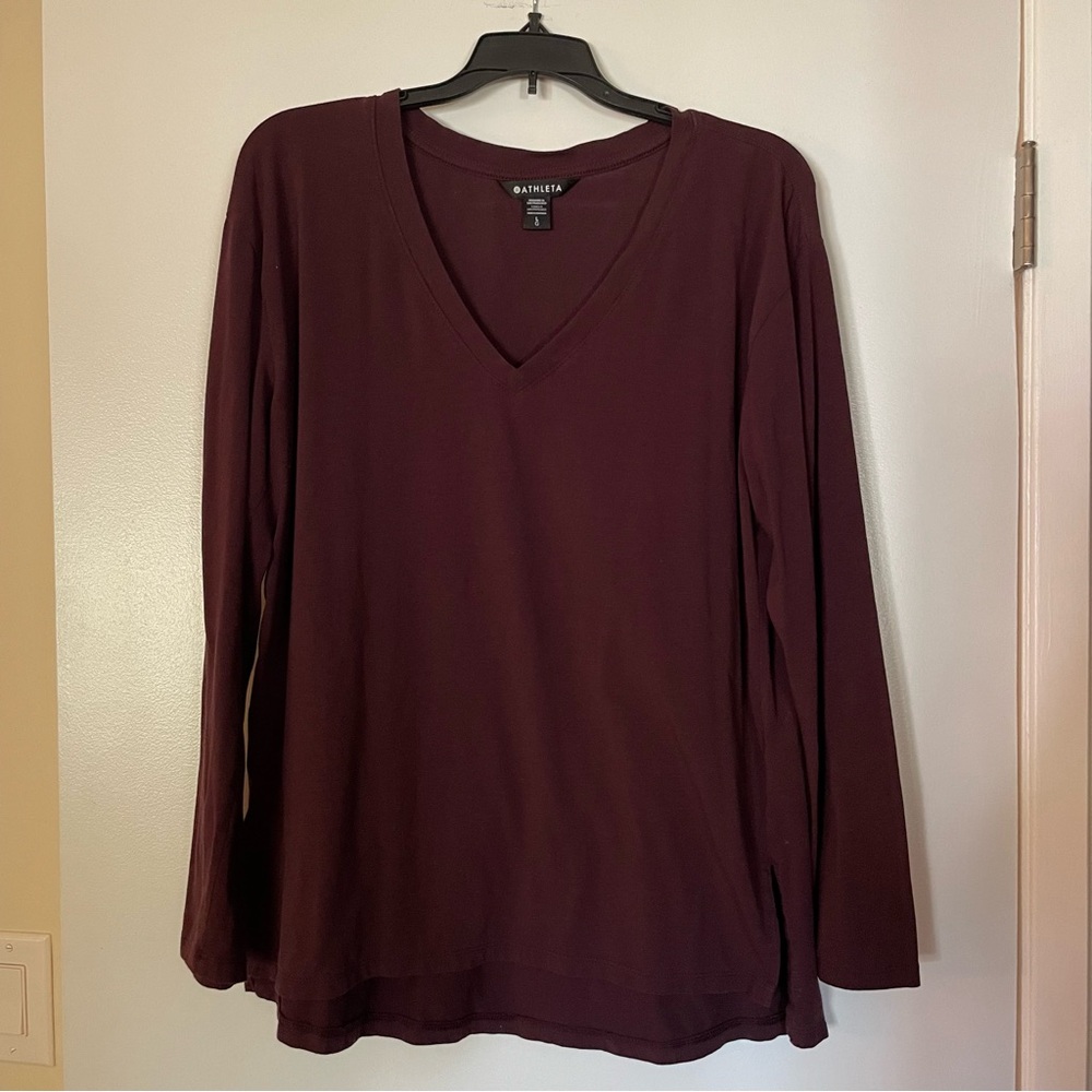 Athleta Outbound V-Neck Top Spiced Cabernet L